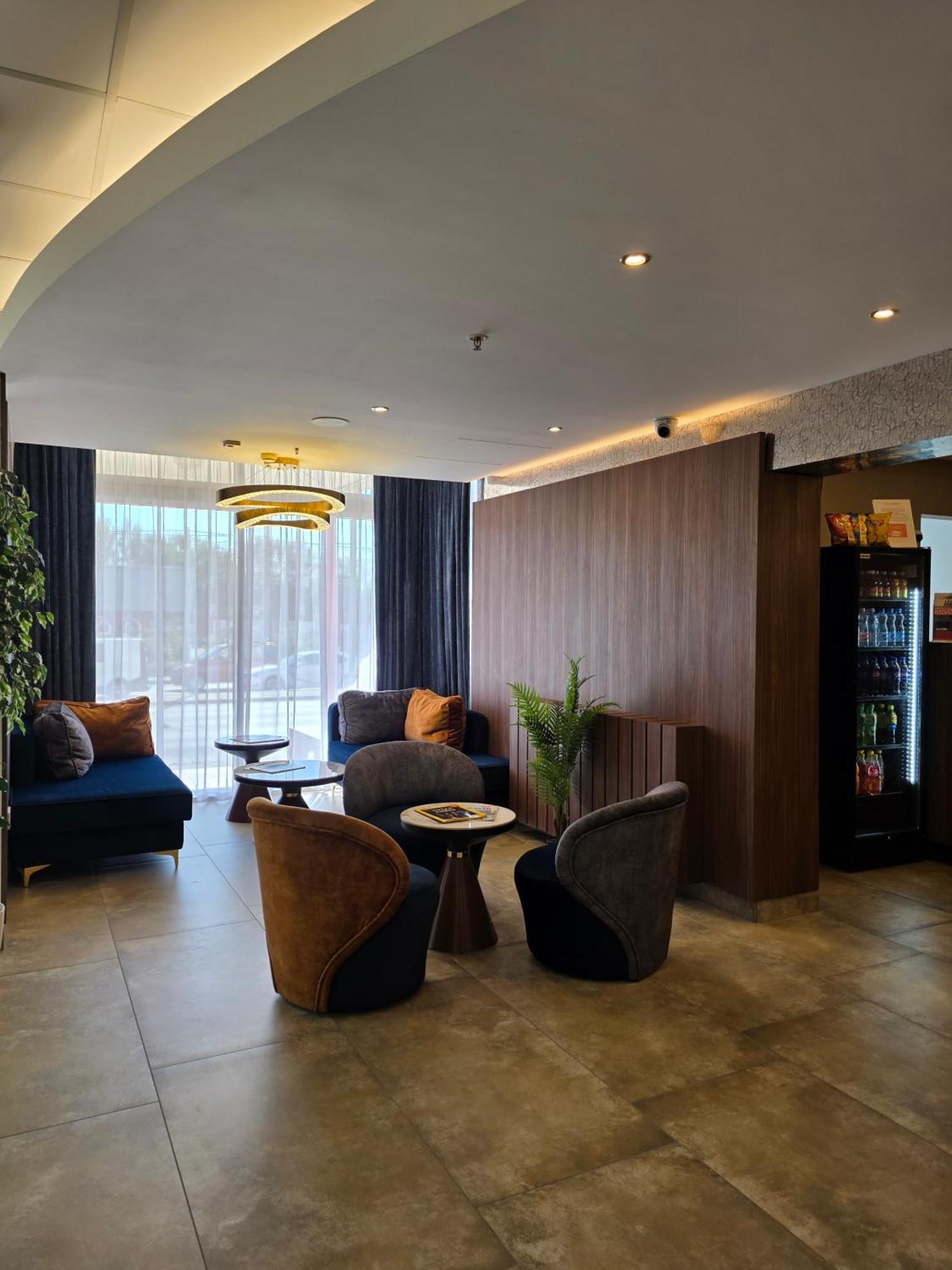 Canada Hotel 3*